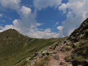 73 Il sent. 161 sale in Valle Bomino al Passo di Verrobbio